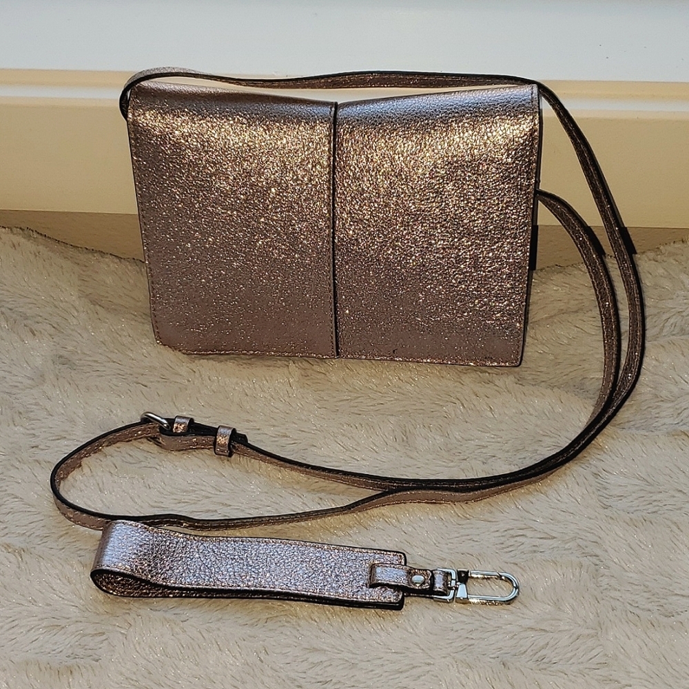Gianni Chiarini Made in Italy Metallic Leather Crossbody Bag - Picture 2 of 12